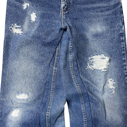 Distressed jean
